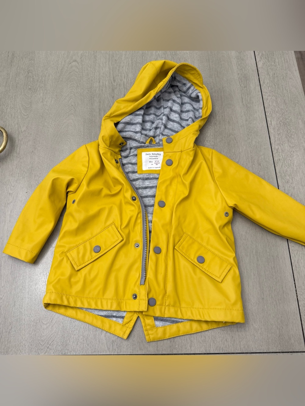 Mustard Yellow Hooded Raincoat for Kids by Zara size 9-12M